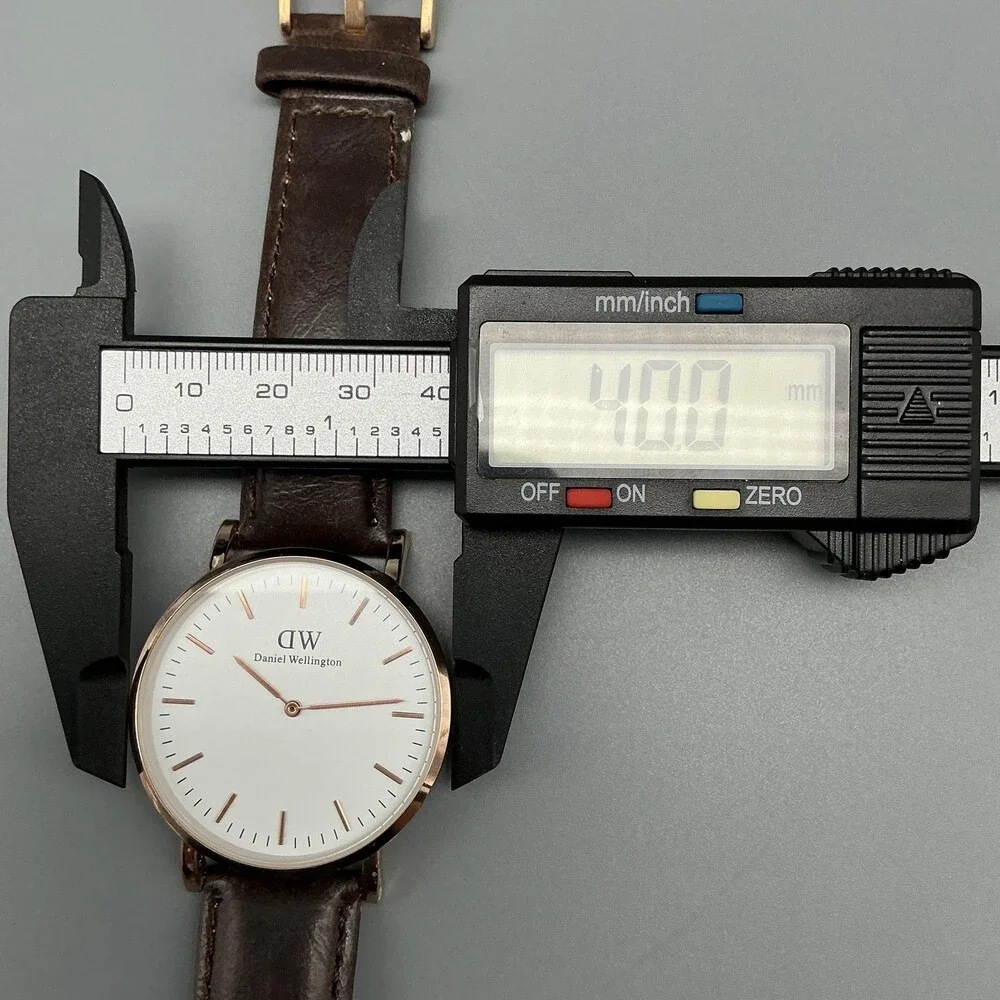 Daniel Wellington Classic Mens Watch 40mm Rose Gold Tone Leather New Battery